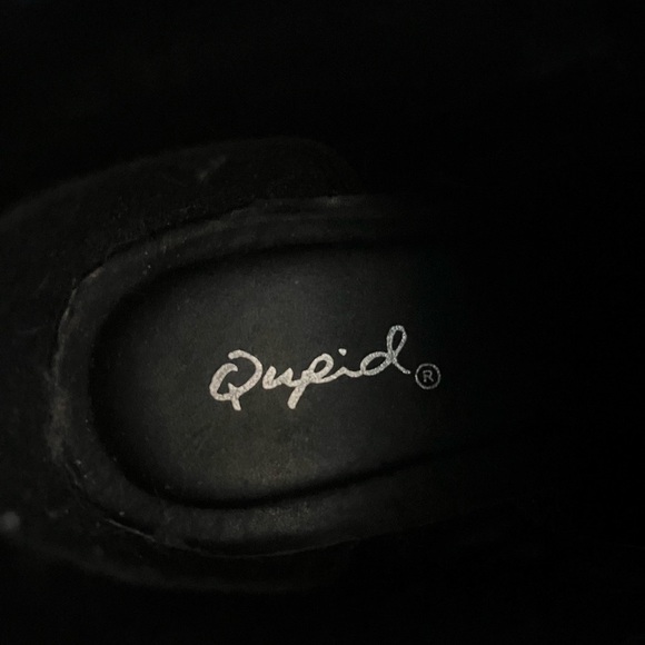 Black Velvet Booties - Picture 5 of 5